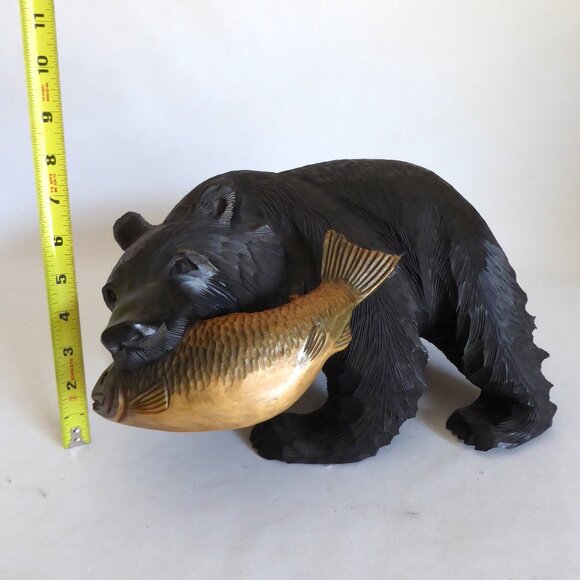 VINTAGE LARGE HOKKAIDO JAPAN JAPANESE AINU HAND CARVED WOOD BEAR WITH SALMON - Picture 2 of 14